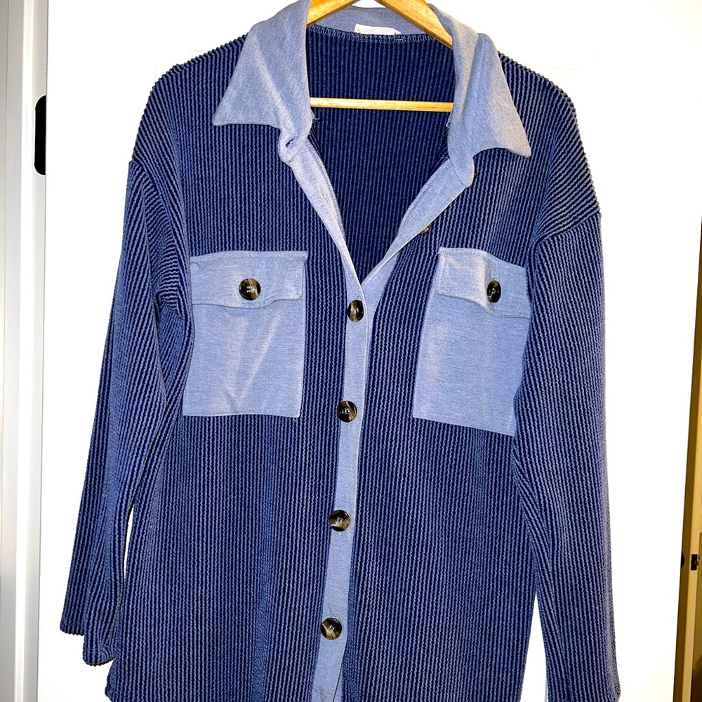 Boutique Large Blue thin Shacket